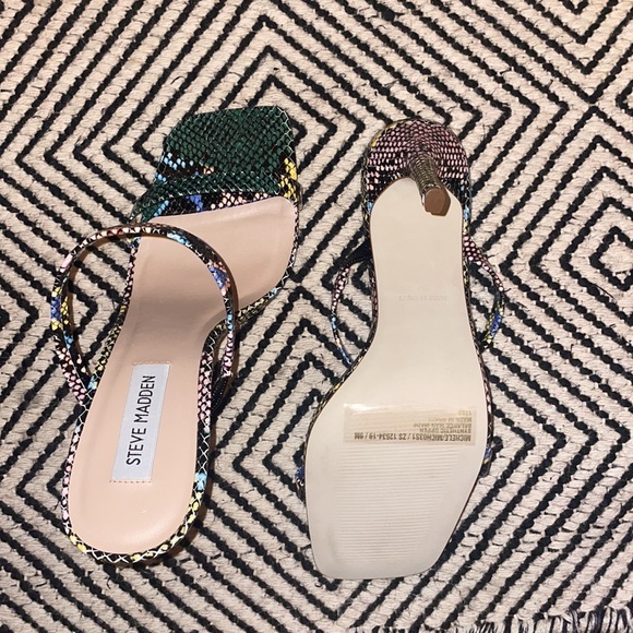 Steve madden heel In snake skin multi color - Picture 3 of 5